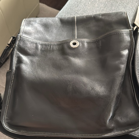 Coach messenger bag.  Leather. - Picture 8 of 11